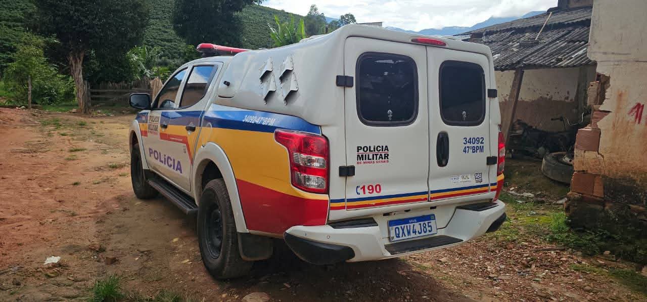 POLÍCIA MILITAR CUMPRE MANDADO DE PRISÃO DURANTE OPERAÇÃO MÊS DA MULHER EM FERVEDOURO