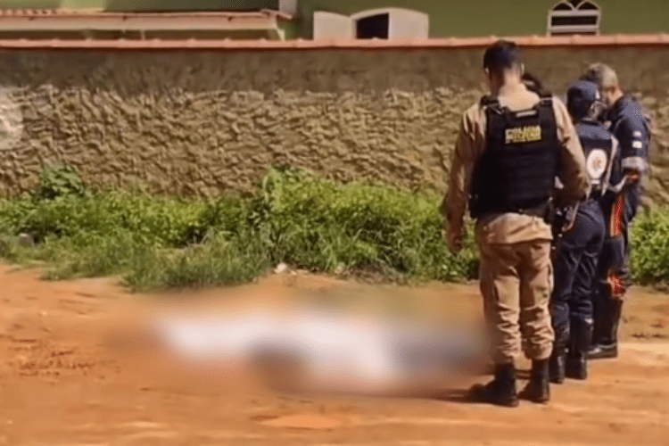 IDOSO DE 63 ANOS MORRE ATROPELADO POR CAMINHÃO NO CENTRO DE MIRAÍ