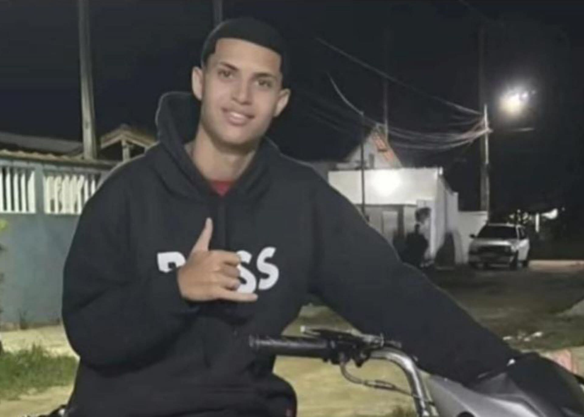 JOVEM DE 17 ANOS QUE MORREU EM ACIDENTE EM TAMOIOS- RJ SERÁ SEPULTADO EM FERVEDOURO- MG