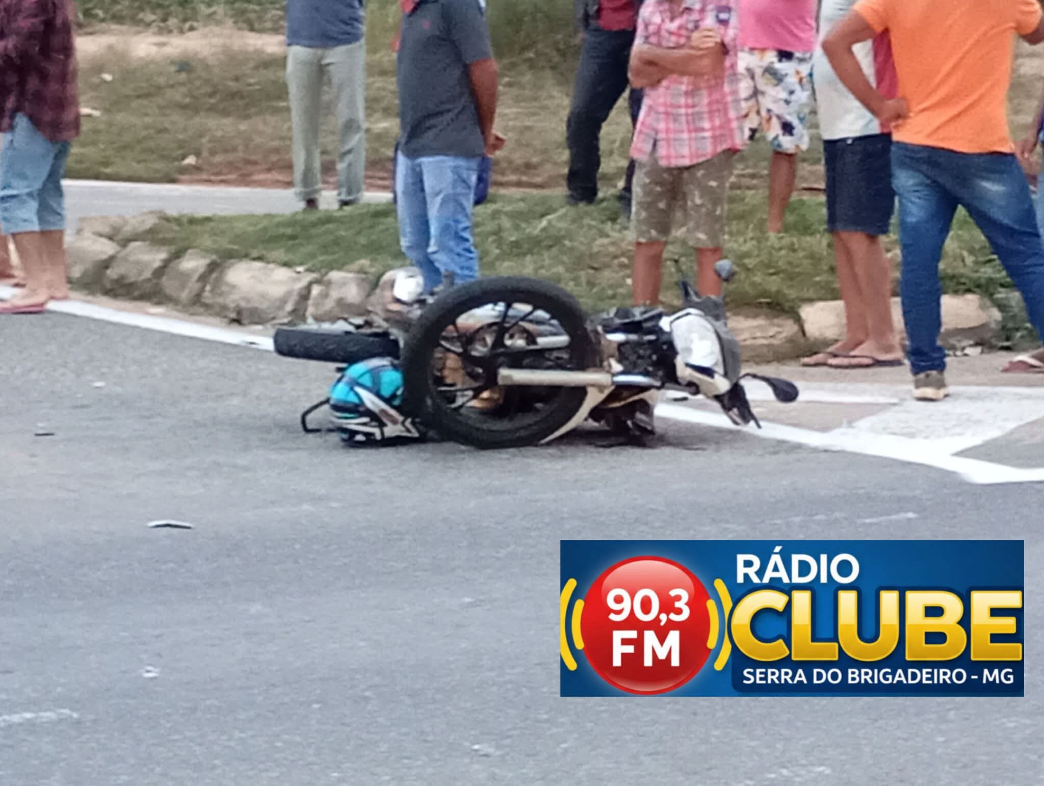 DOIS ACIDENTES OCORRERAM NA BR 116 EM FERVEDOURO NESTE DOMINGO