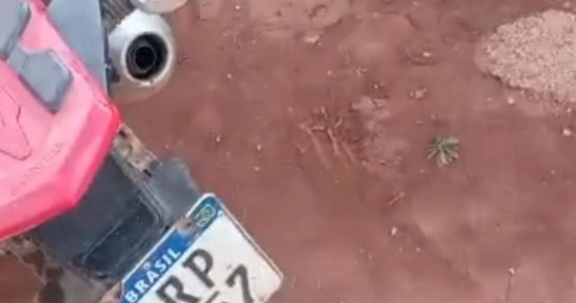 MOTOCICLETA É ROUBADA NA ZONA RURAL DE MIRADOURO, NO TIJOLO