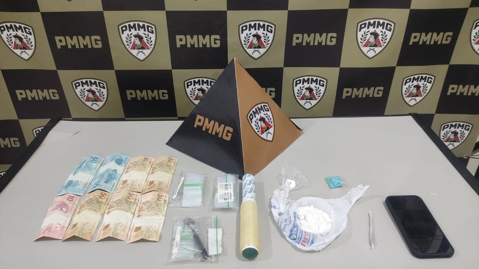 PMMG DESARTICULA ESQUEMA DE TRÁFICO DE DROGAS NA MODALIDADE DELIVERY EM MURIAÉ