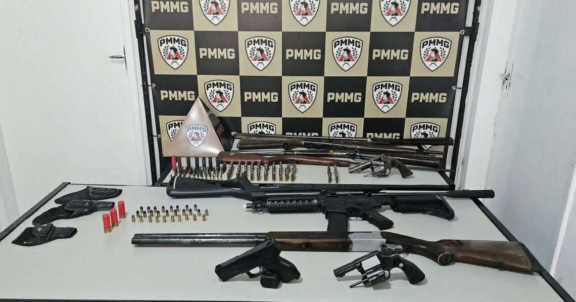 OPERAÇÃO “PÓ DA ESTRADA”: POLÍCIA CIVIL E PMMG PRENDEM TRÊS PESSOAS E APREENDEM SETE ARMAS E DROGAS EM FERVEDOURO