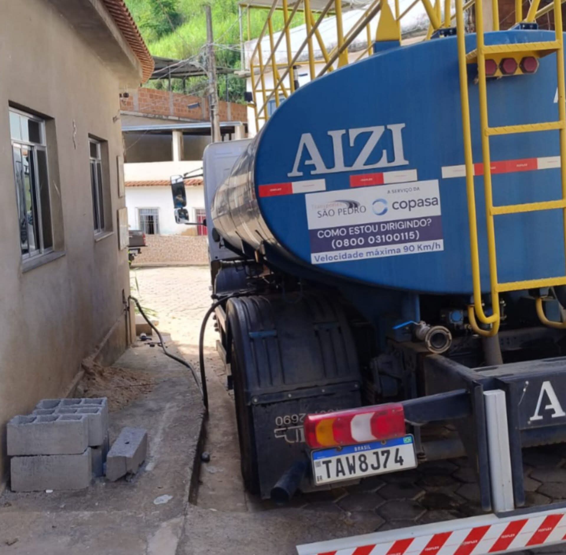 INCOMPETÊNCIA, COPASA DEIXA MORADORES DA RUA DO HOSPITAL EM MIRADOURO SEM ÁGUA HÁ 13 DIAS