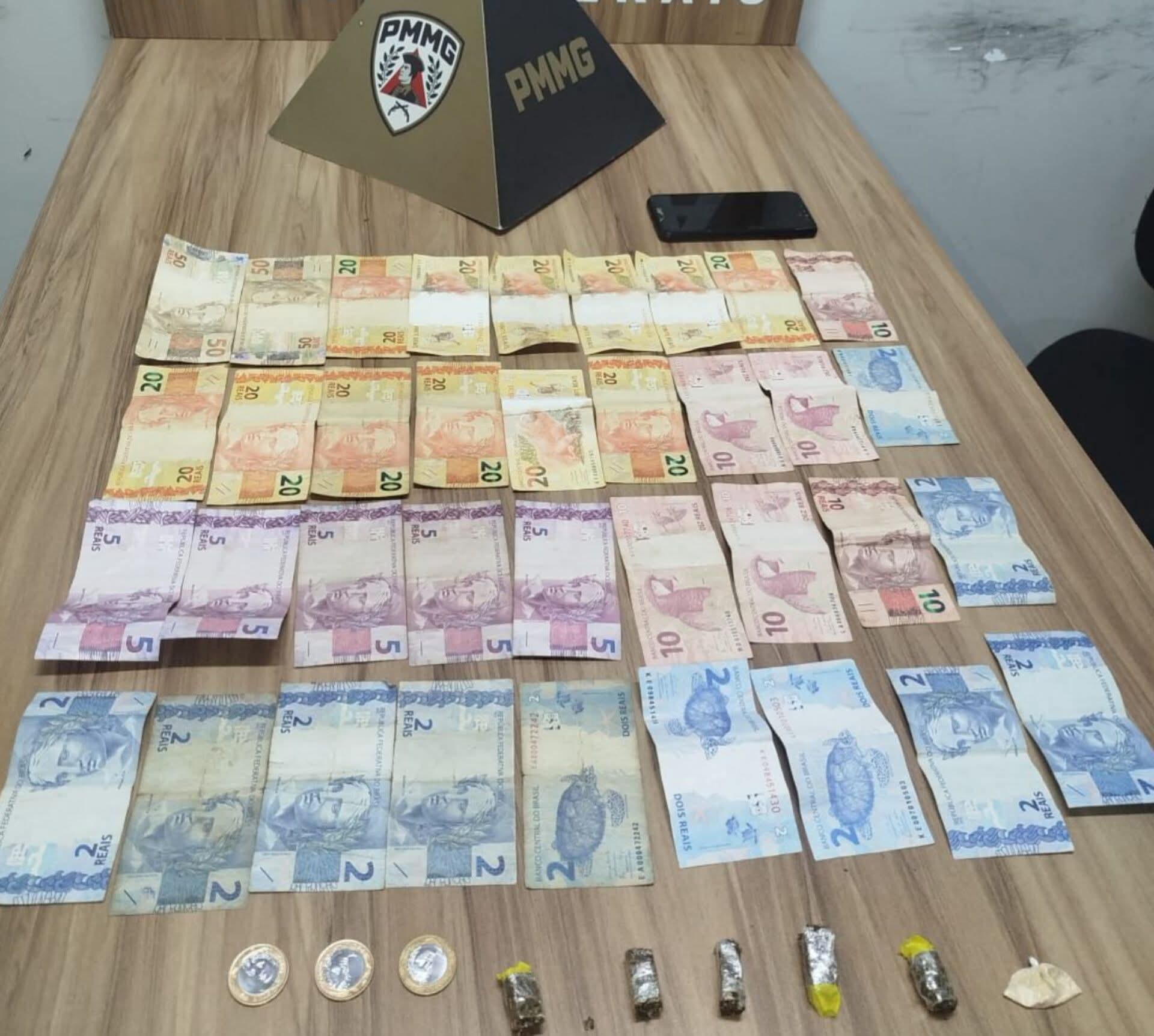 PMMG REALIZA OPERAÇÃO CONTRA O TRÁFICO DE DROGAS E ALICIAMENTO DE MENORES EM MURIAÉ