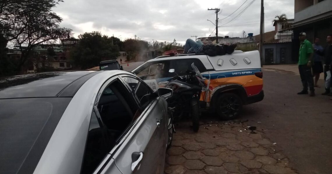 ACIDENTE DE TRÂNSITO COM VÍTIMA ENVOLVENDO MILITAR E VIATURA POLICIAL